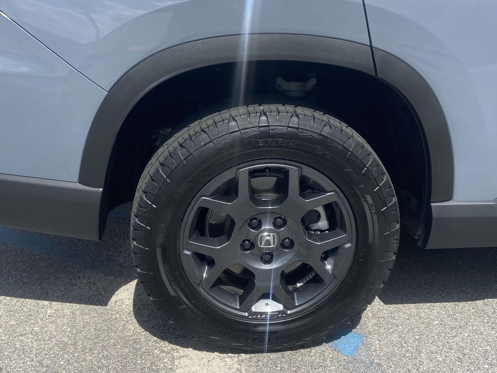 Used 2025 Honda Pilot TrailSport image 7