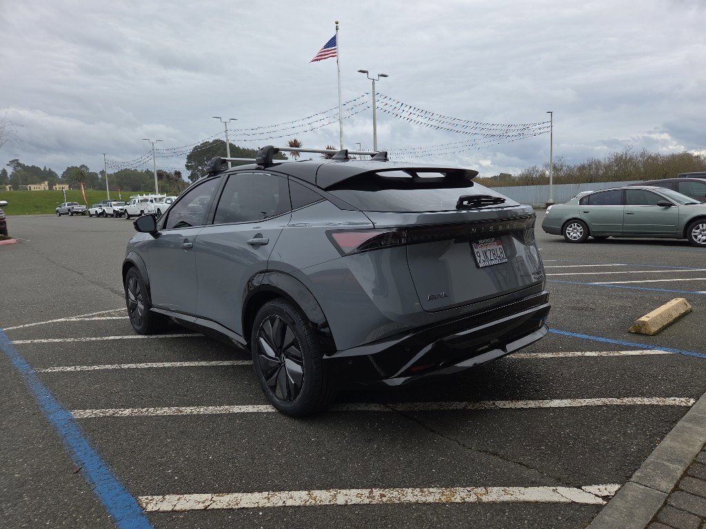 Used 2023 Nissan Ariya image 3