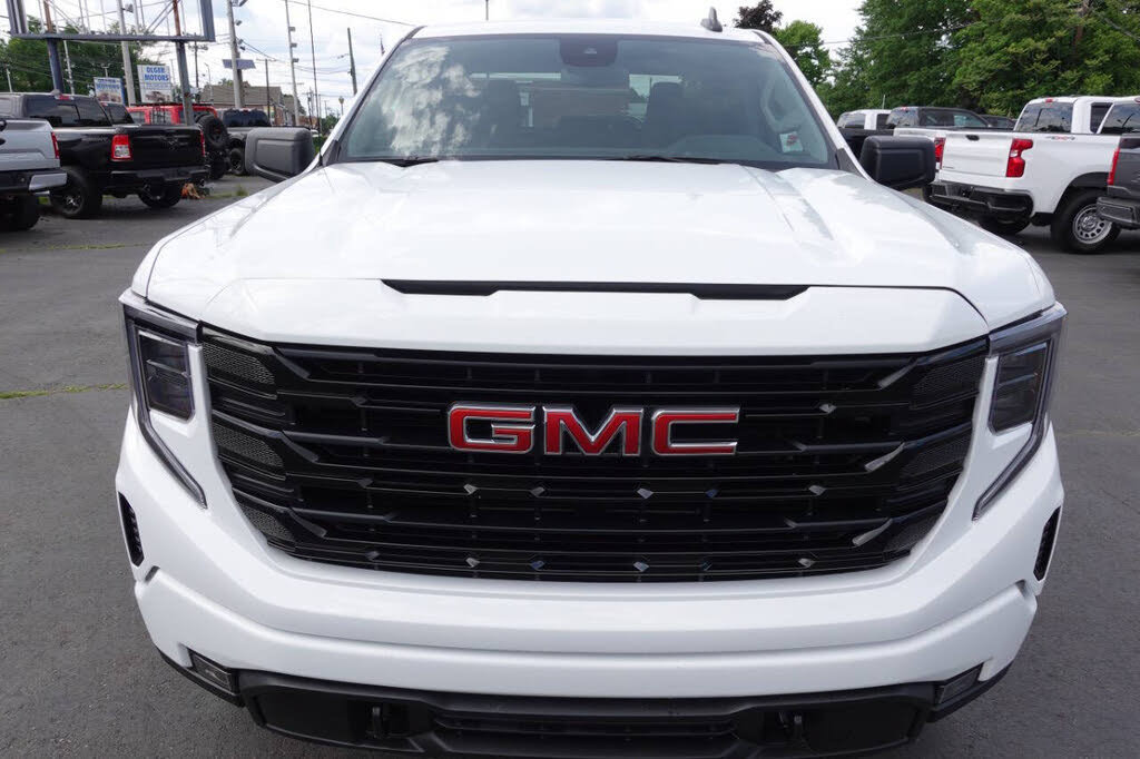 Used 2023 GMC Sierra 1500 Elevation AWD/4WD image 7