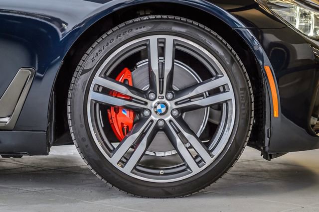 Used 2019 BMW 740i w/ Executive Package image 16