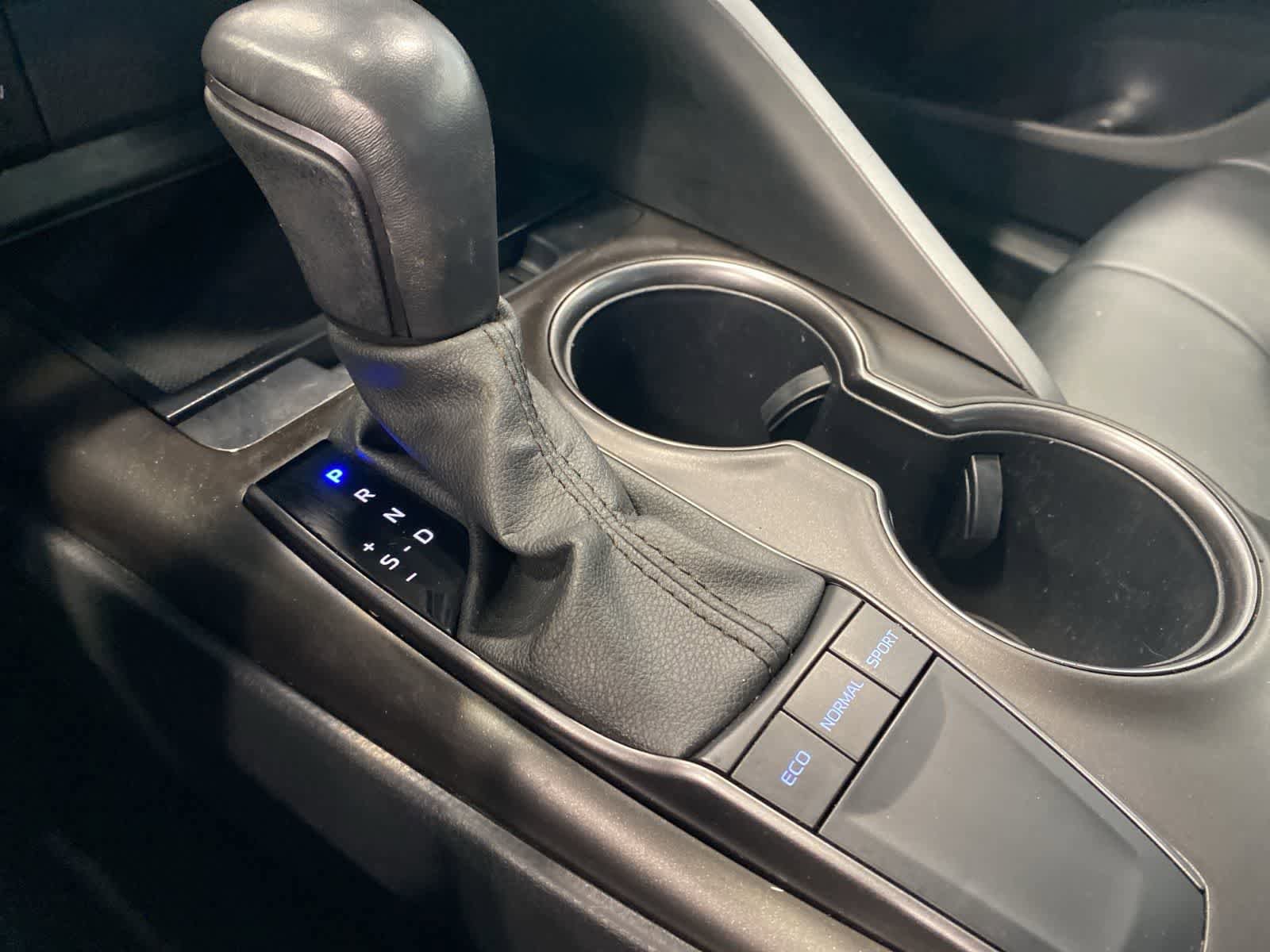 Used 2024 Toyota Camry SE FWD image 23