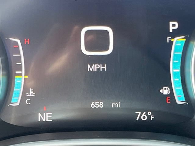 New 2026 Chrysler Pacifica Select AWD/4WD image 34
