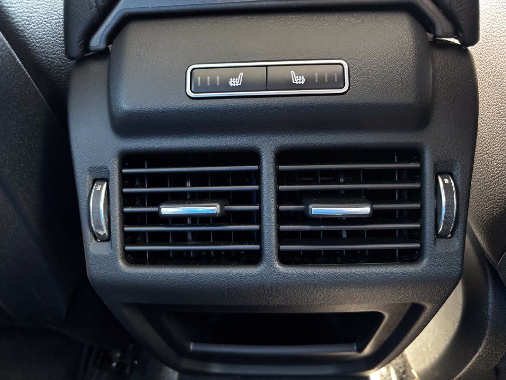 Used 2019 Land Rover Range Rover Evoque SE AWD/4WD image 19
