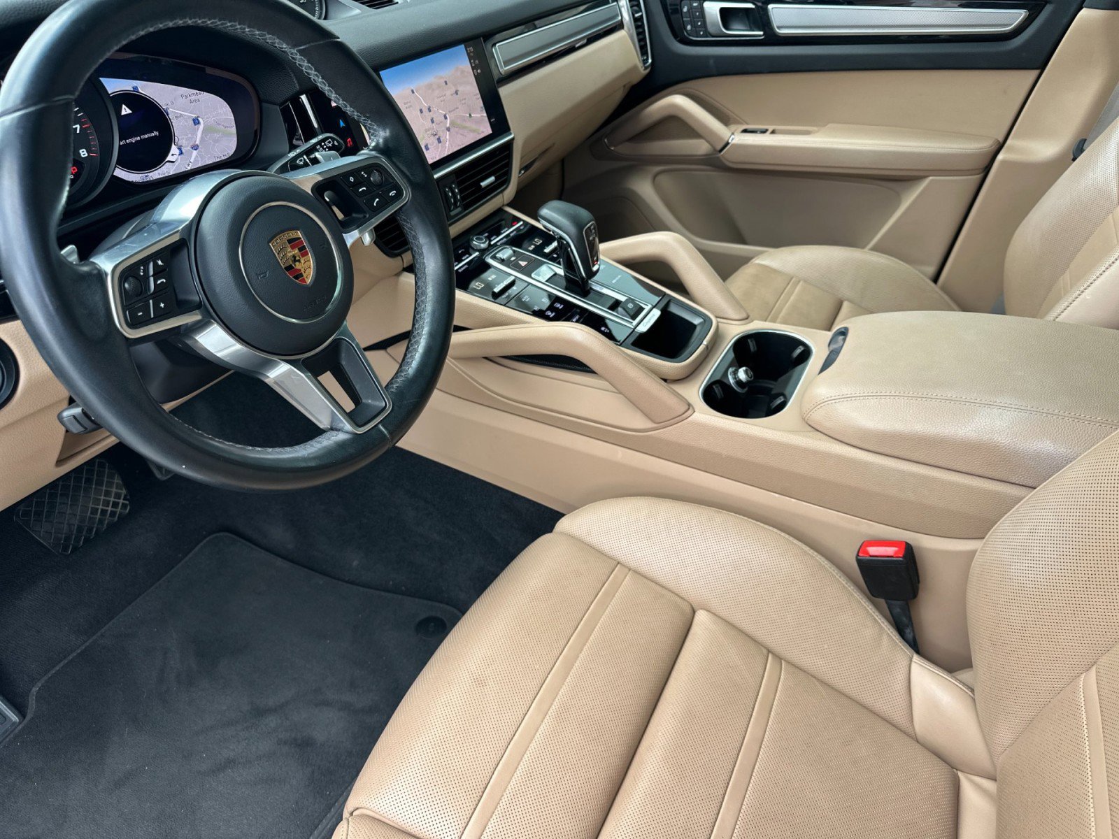 Used 2023 Porsche Cayenne Platinum Edition AWD/4WD image 4
