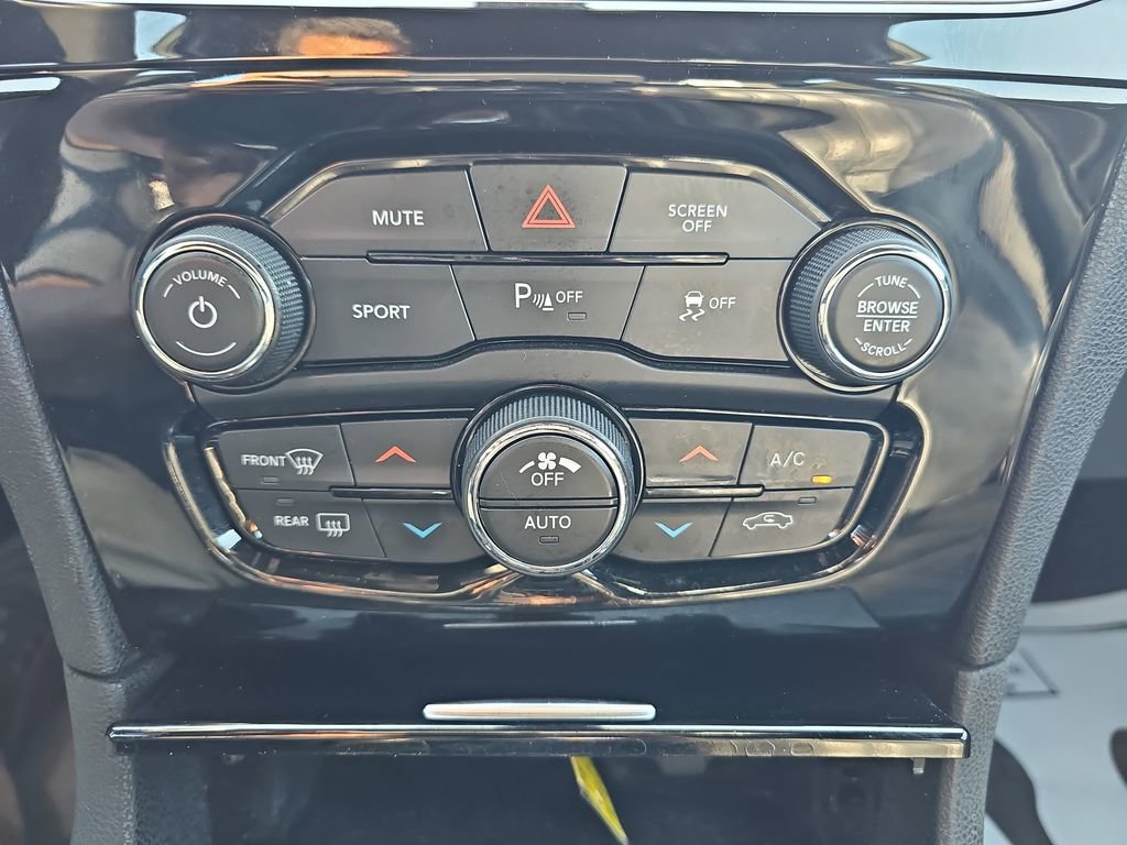 Used 2023 Chrysler 300 S RWD image 28