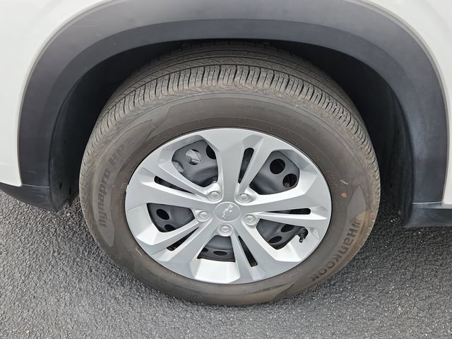 Used 2025 Chevrolet Trax LS FWD image 21