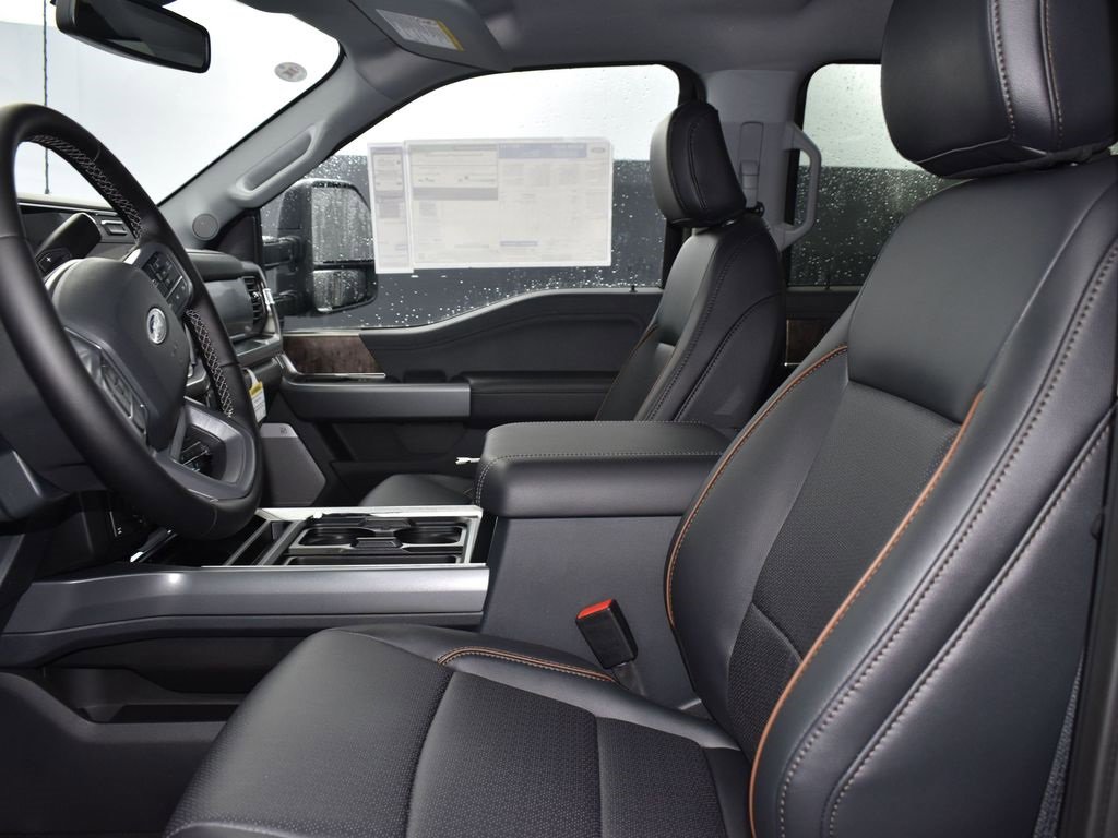New 2025 Ford F350 Lariat w/ Black Appearance Package image 7