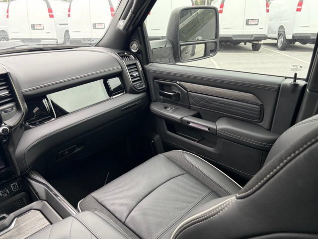 New 2026 RAM 3500 Limited AWD/4WD image 37