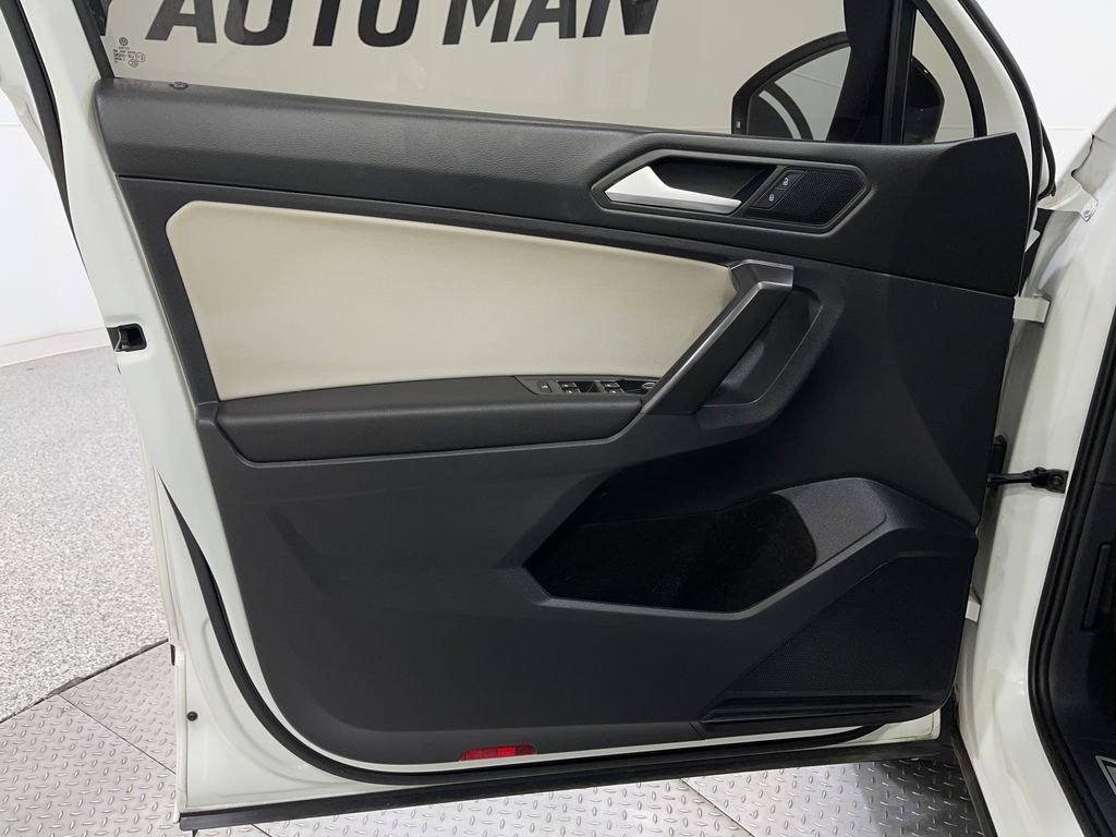 Used 2021 Volkswagen Tiguan S image 14
