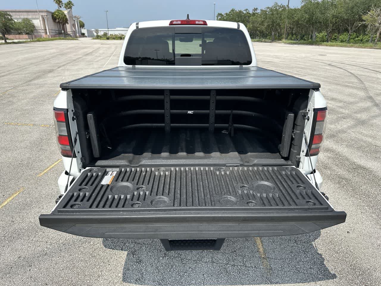 Used 2023 Nissan Frontier SV w/ SV Convenience Package RWD image 29