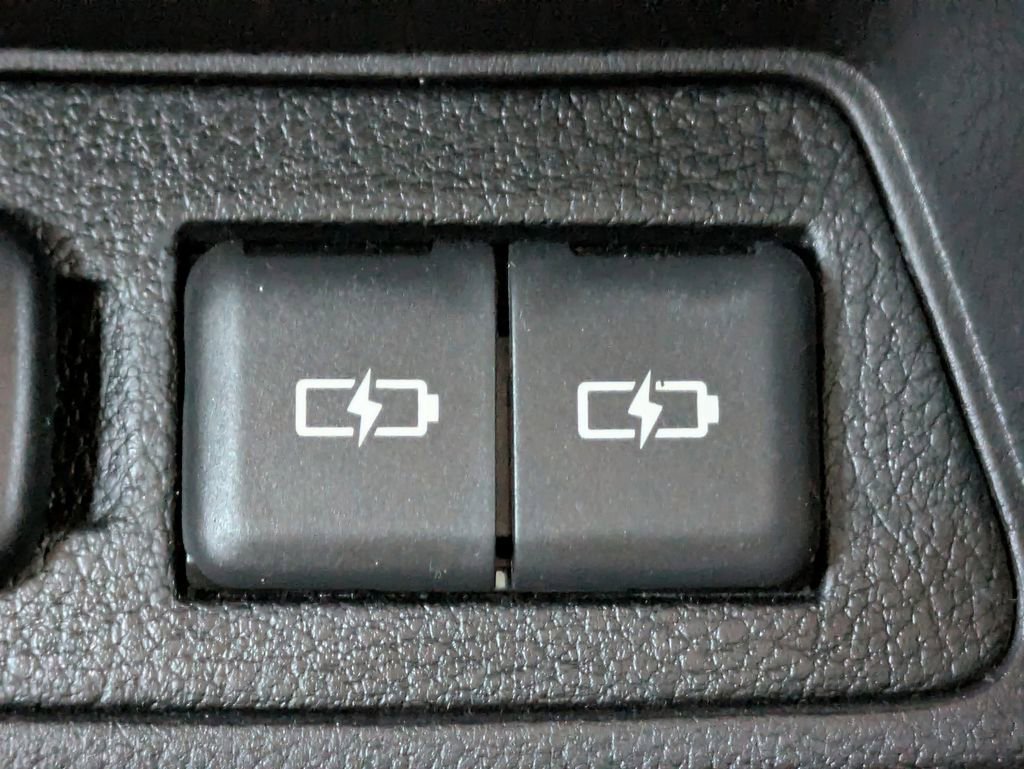 Used 2023 Lexus ES 350 w/ Accessory Package (Z2) image 17