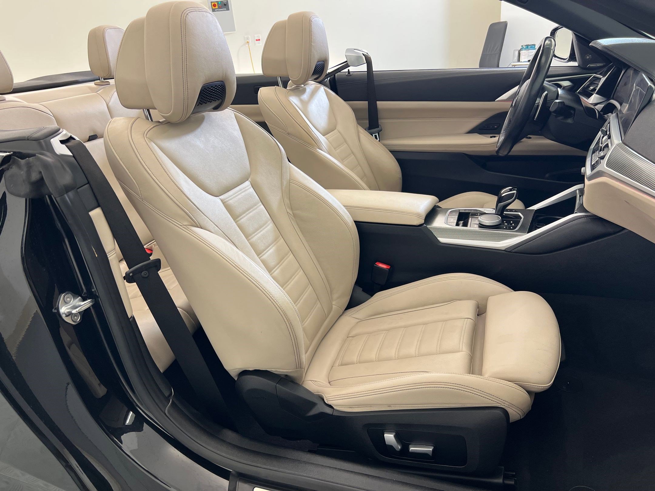 Certified 2022 BMW M440i Convertible image 33