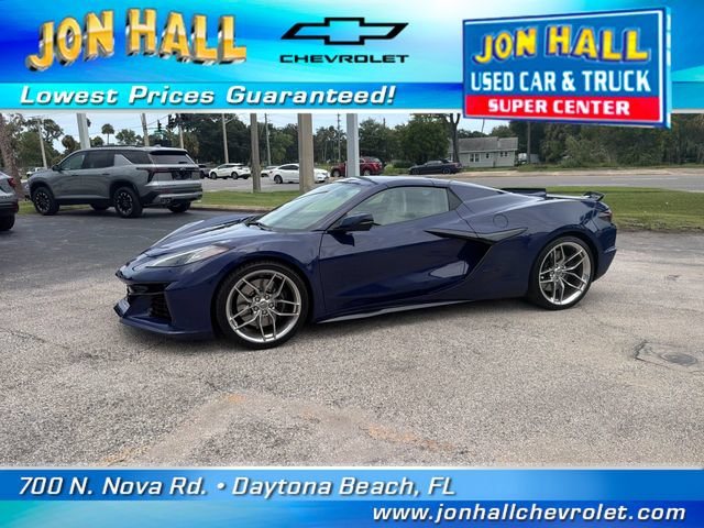 Used 2025 Chevrolet Corvette Z06 RWD image 3