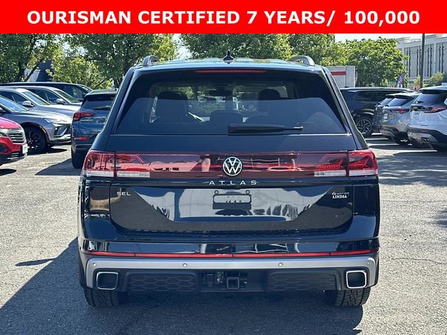 Used 2024 Volkswagen Atlas Peak Edition SEL AWD/4WD image 3