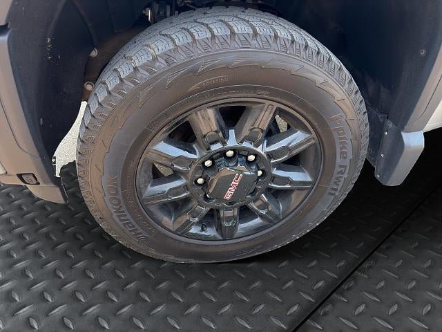 Used 2025 GMC Sierra 2500 AT4 AWD/4WD image 10