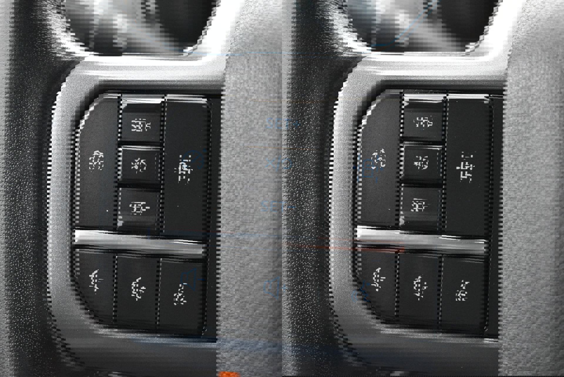 Used 2021 Ford F150 Lariat w/ FX4 Off-Road Package image 18