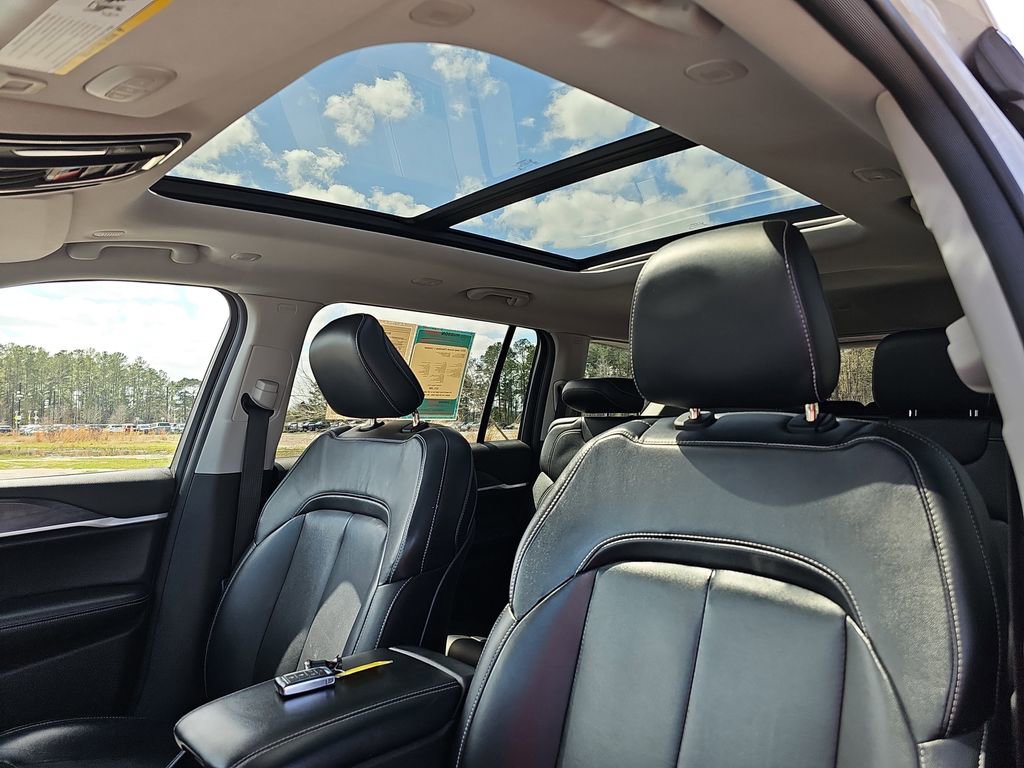 Used 2022 Jeep Grand Cherokee L Limited image 35