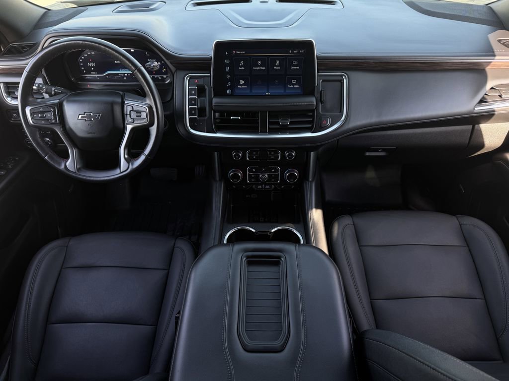Used 2022 Chevrolet Tahoe Z71 w/ Luxury Package AWD/4WD image 11