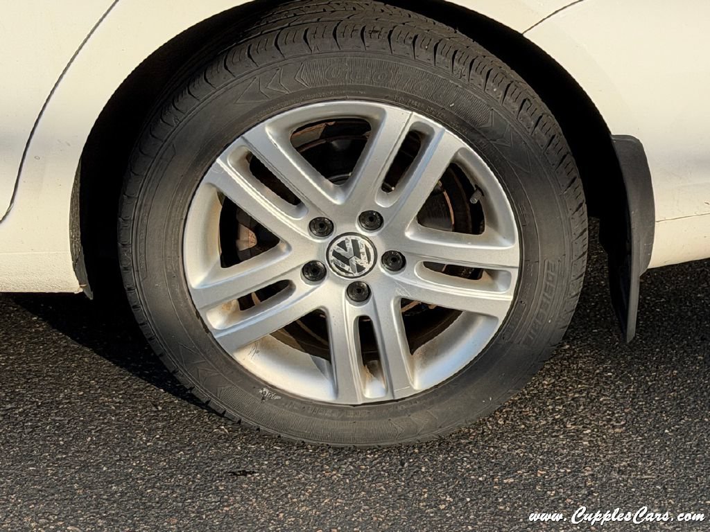 Used 2011 Volkswagen Jetta TDI FWD image 47