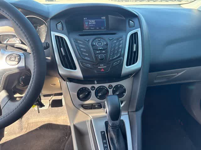Used 2014 Ford Focus SE FWD image 19