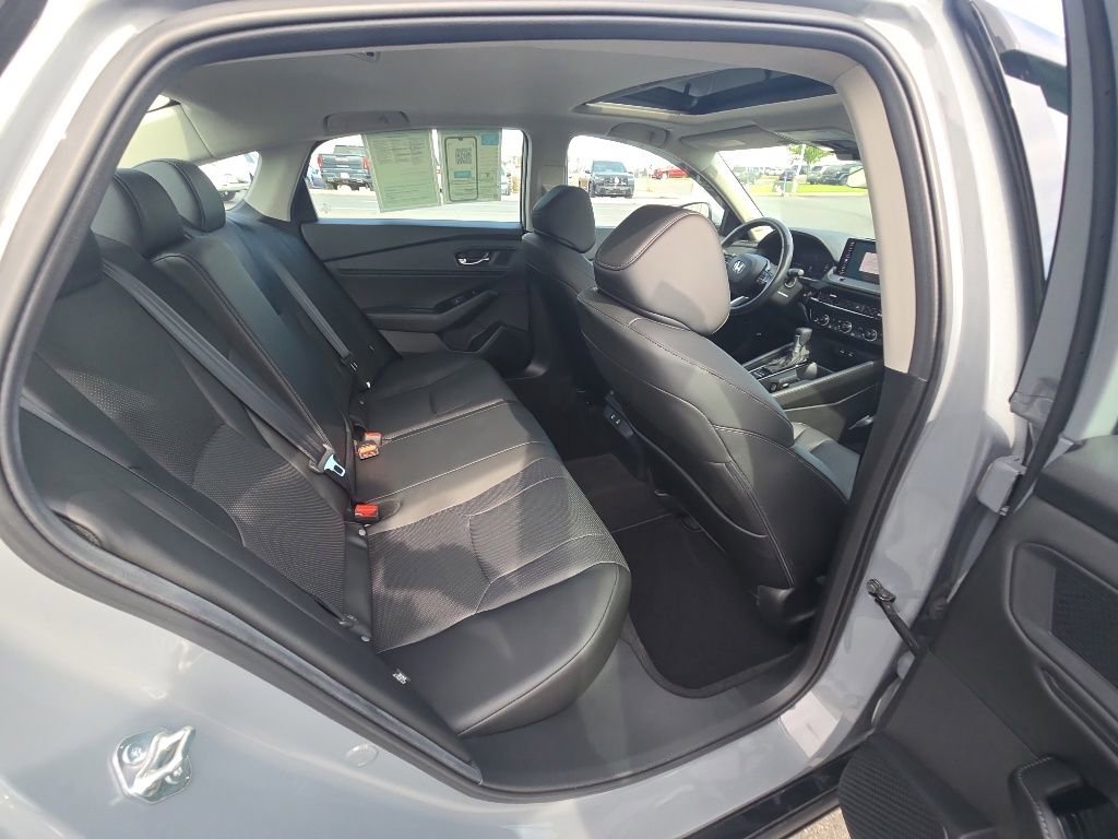 Used 2024 Honda Accord Touring image 28