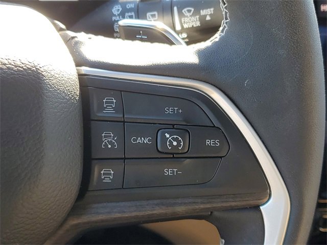 New 2025 Jeep Grand Cherokee Limited w/ Trailer Tow Package image 24