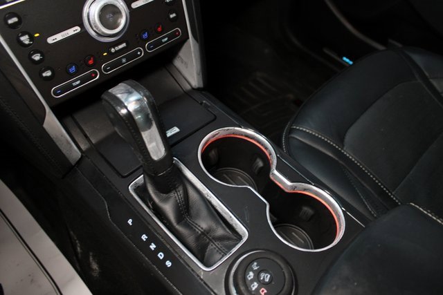 Used 2016 Ford Explorer Platinum image 29