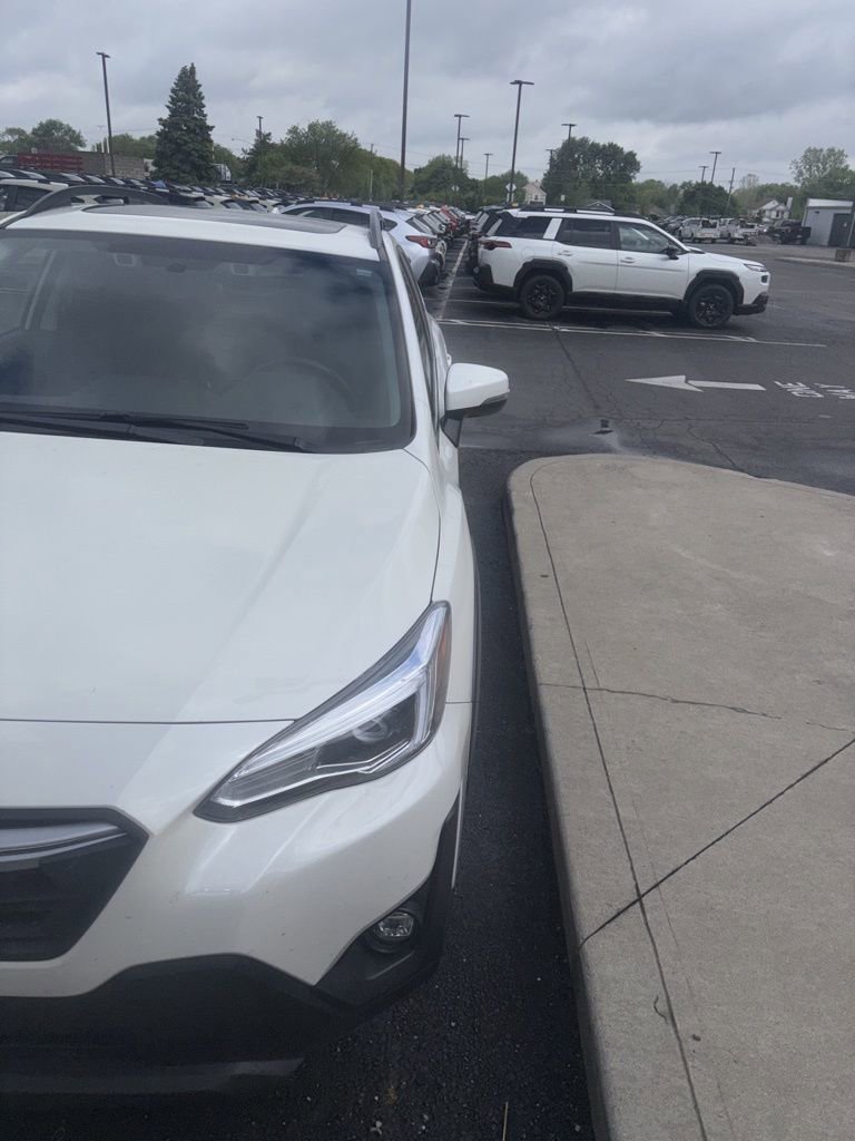 Used 2023 Subaru Crosstrek 2.5i Limited AWD/4WD image 2