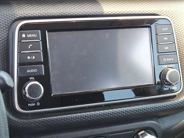 Used 2021 Nissan Kicks S FWD image 10