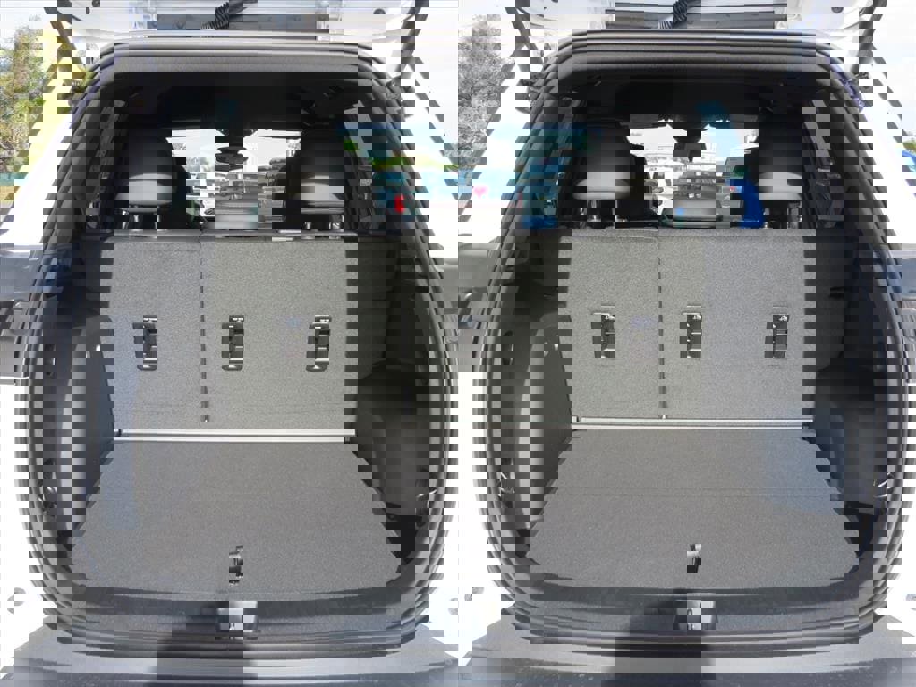 New 2026 Chevrolet Equinox RS w/ Convenience Package III image 32