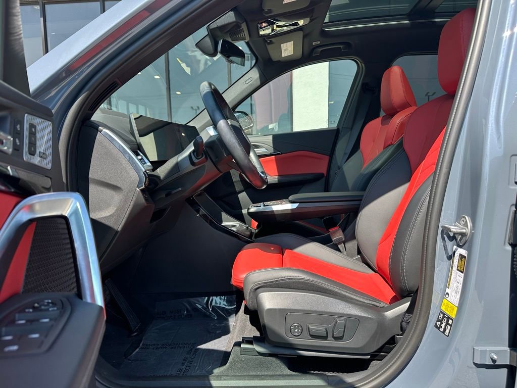 Used 2023 BMW X1 xDrive28i w/ Premium Package image 22