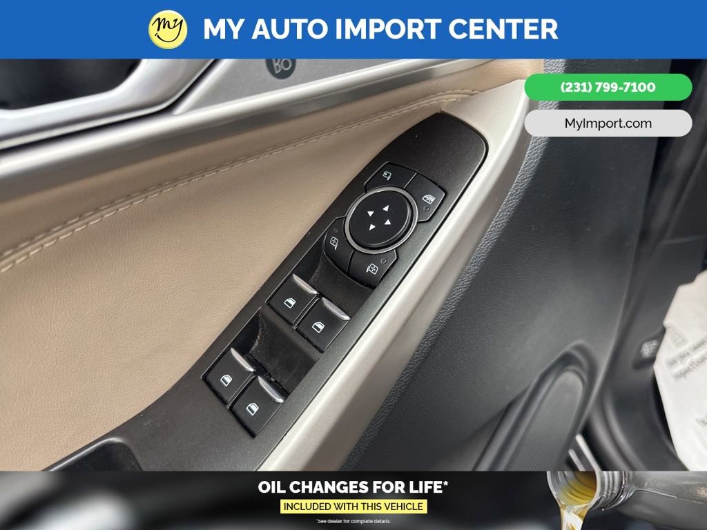 Used 2023 Ford Explorer Limited image 11