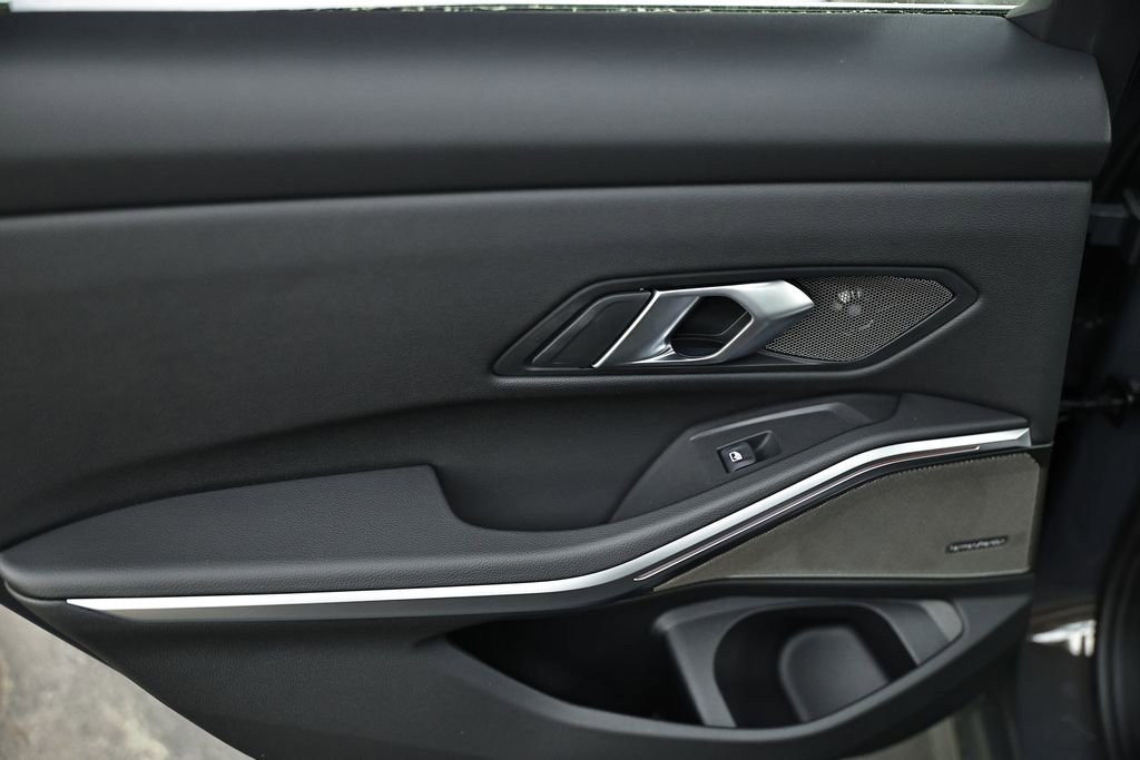 New 2026 BMW 330i Sedan w/ Premium Package image 24