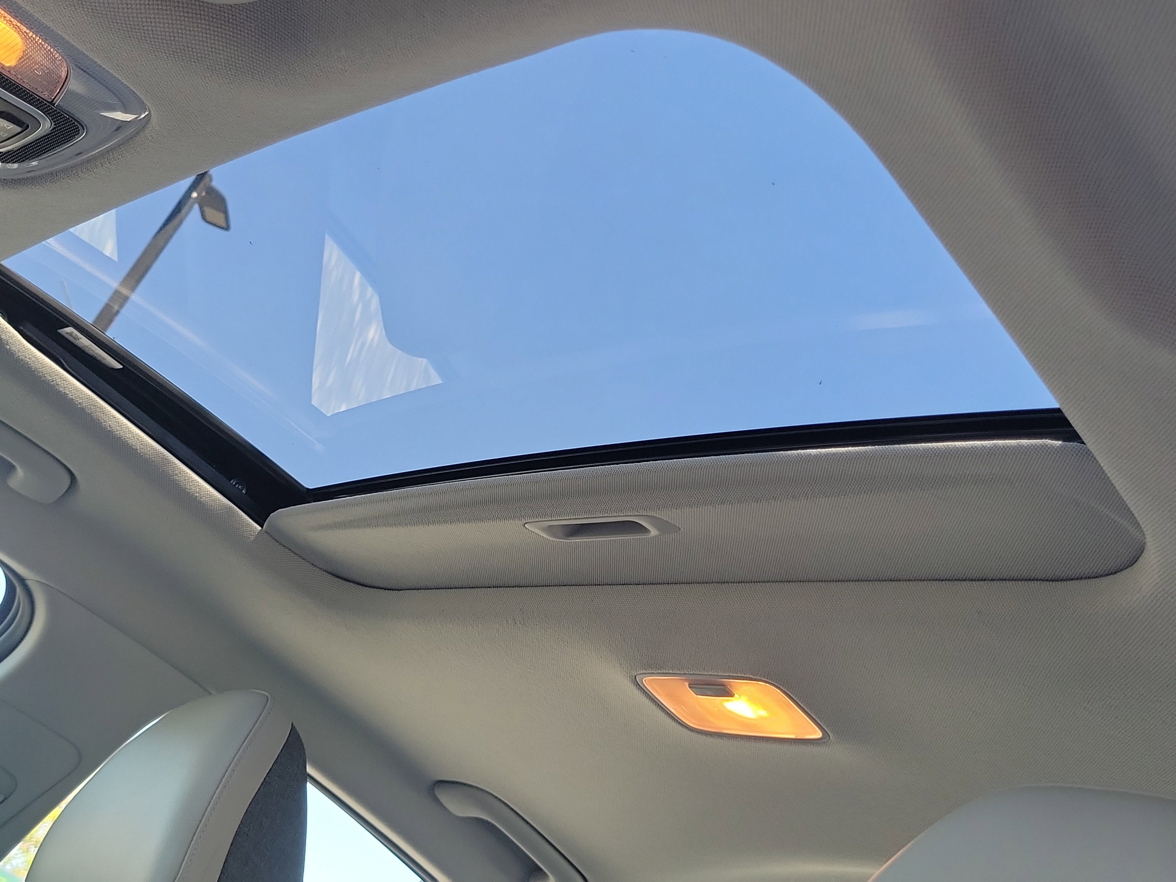 Certified 2023 Hyundai Elantra Limited image 22