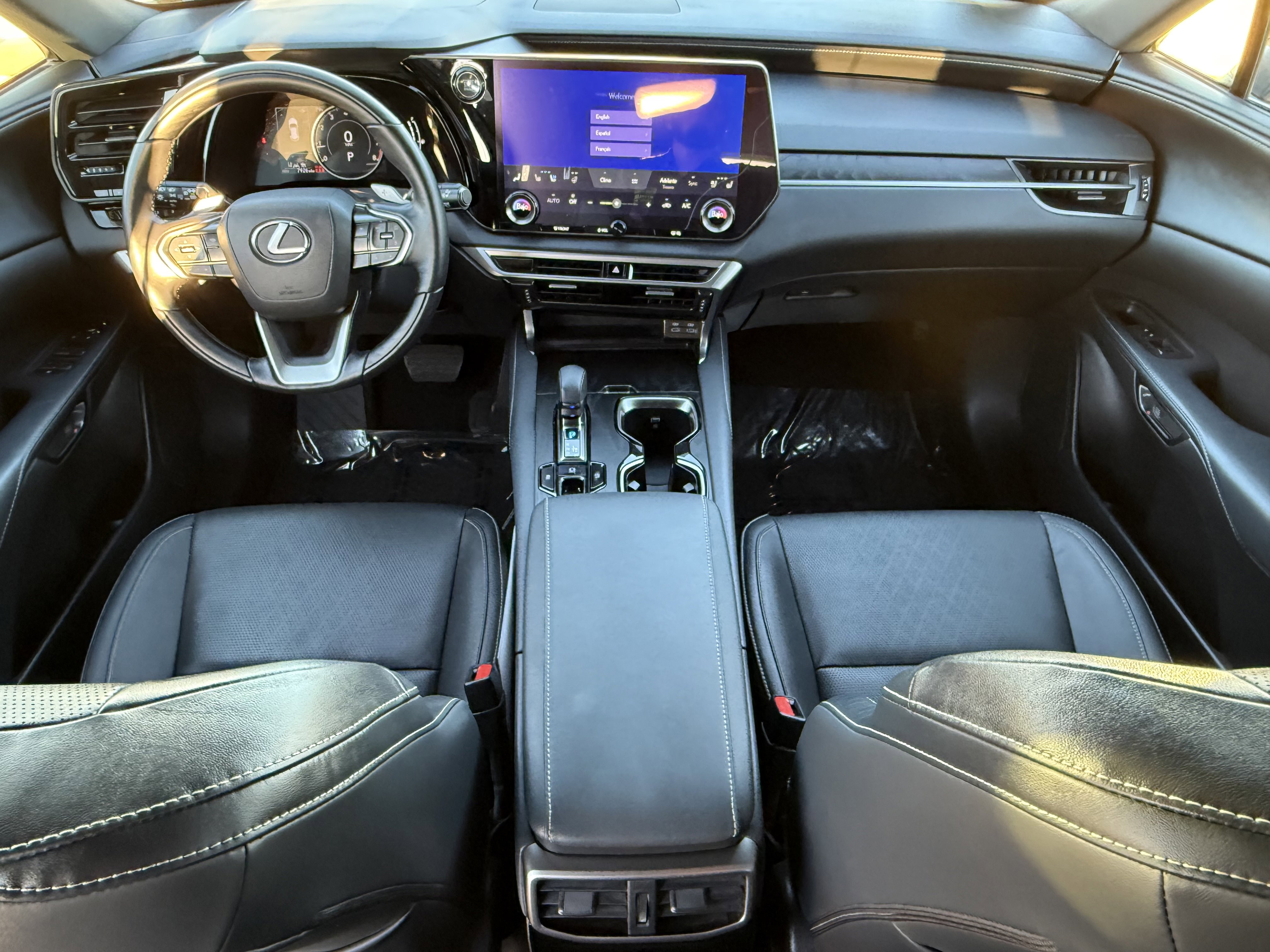 Certified 2023 Lexus RX 350 Premium Plus w/ Cold Area Package image 28