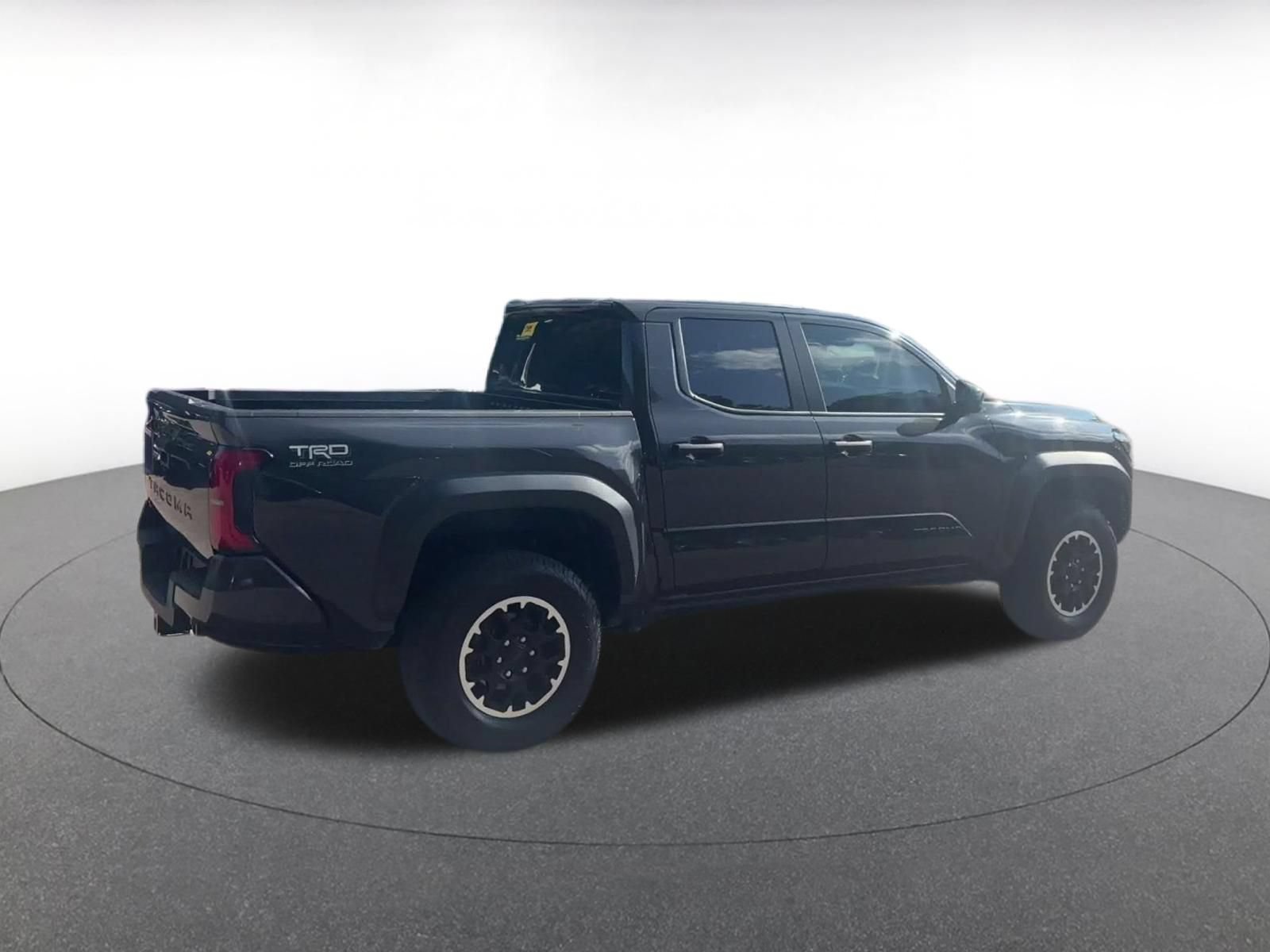 Used 2025 Toyota Tacoma TRD Off-Road AWD/4WD image 14