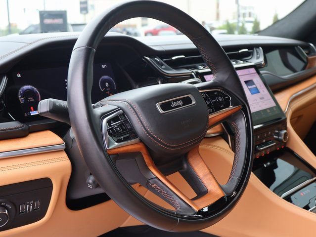 Used 2023 Jeep Grand Cherokee Summit image 25
