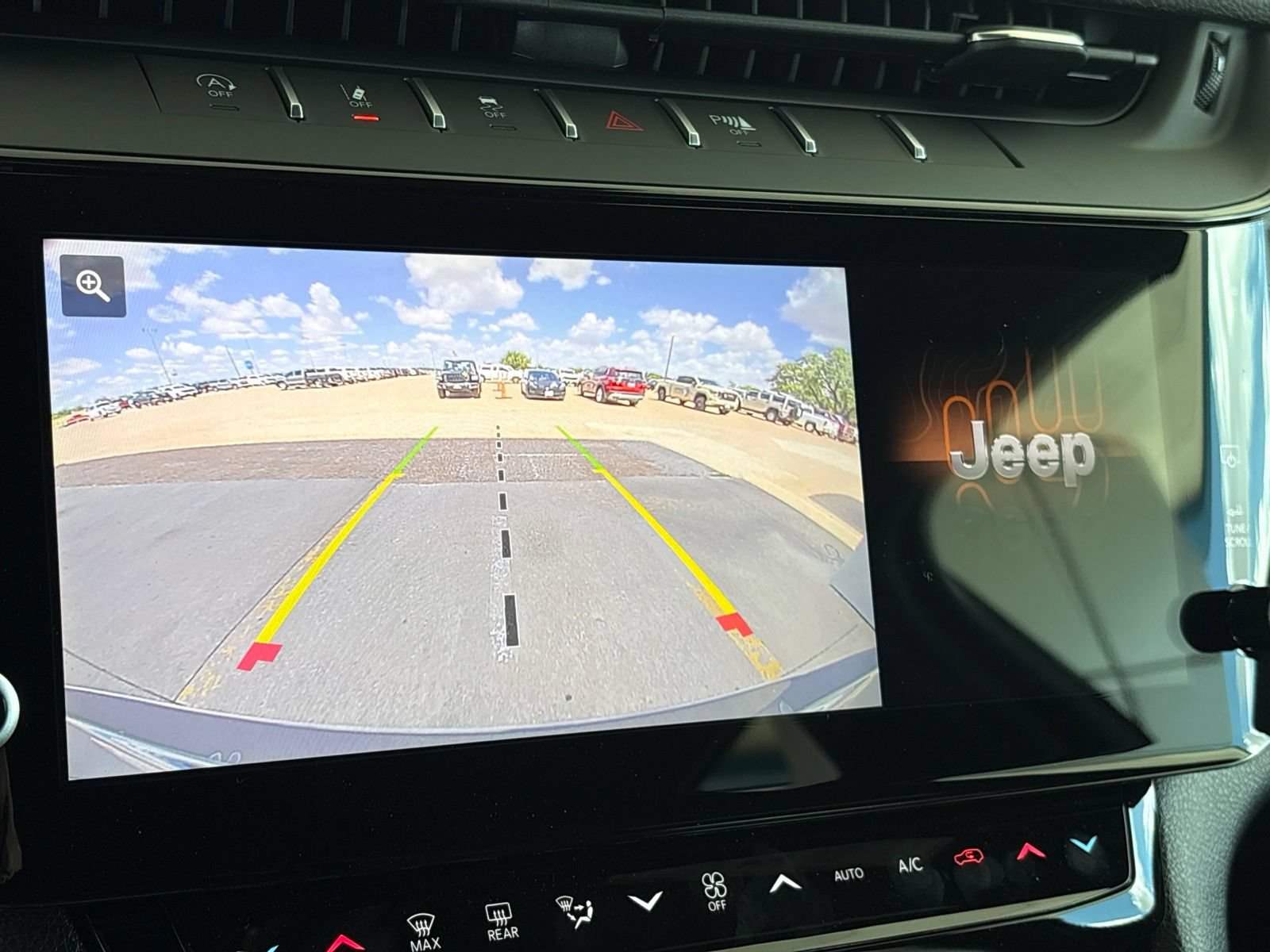 New 2027 Jeep Grand Cherokee Altitude AWD/4WD image 22