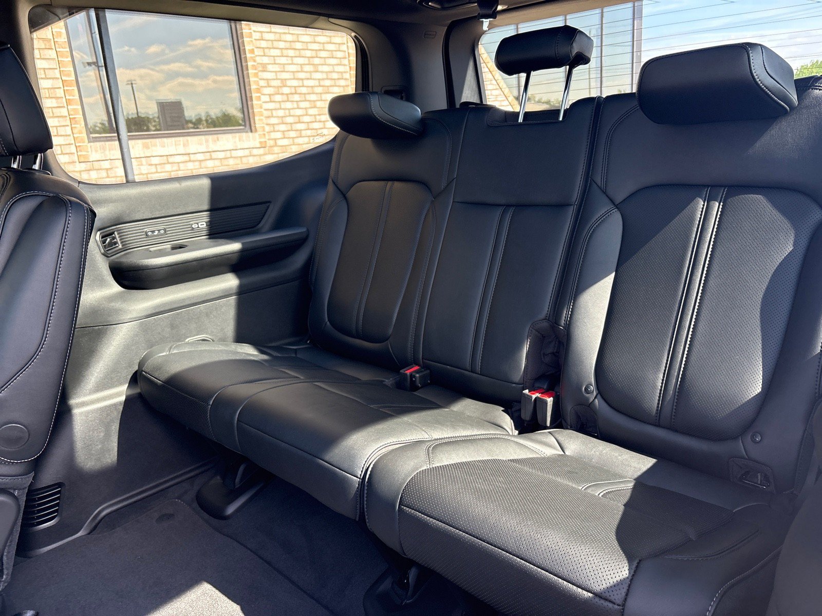 New 2026 Jeep Grand Wagoneer Limited w/ Premium Group II AWD/4WD image 5
