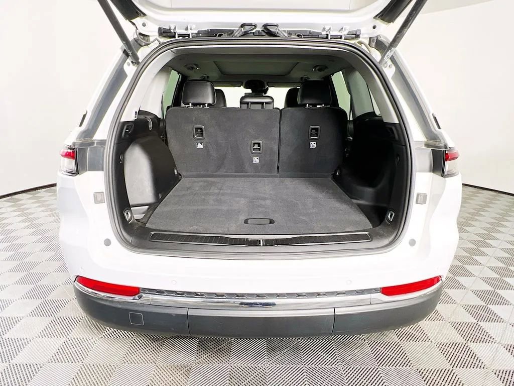 Used 2022 Jeep Grand Cherokee Limited w/ Luxury Tech Group II AWD/4WD image 26