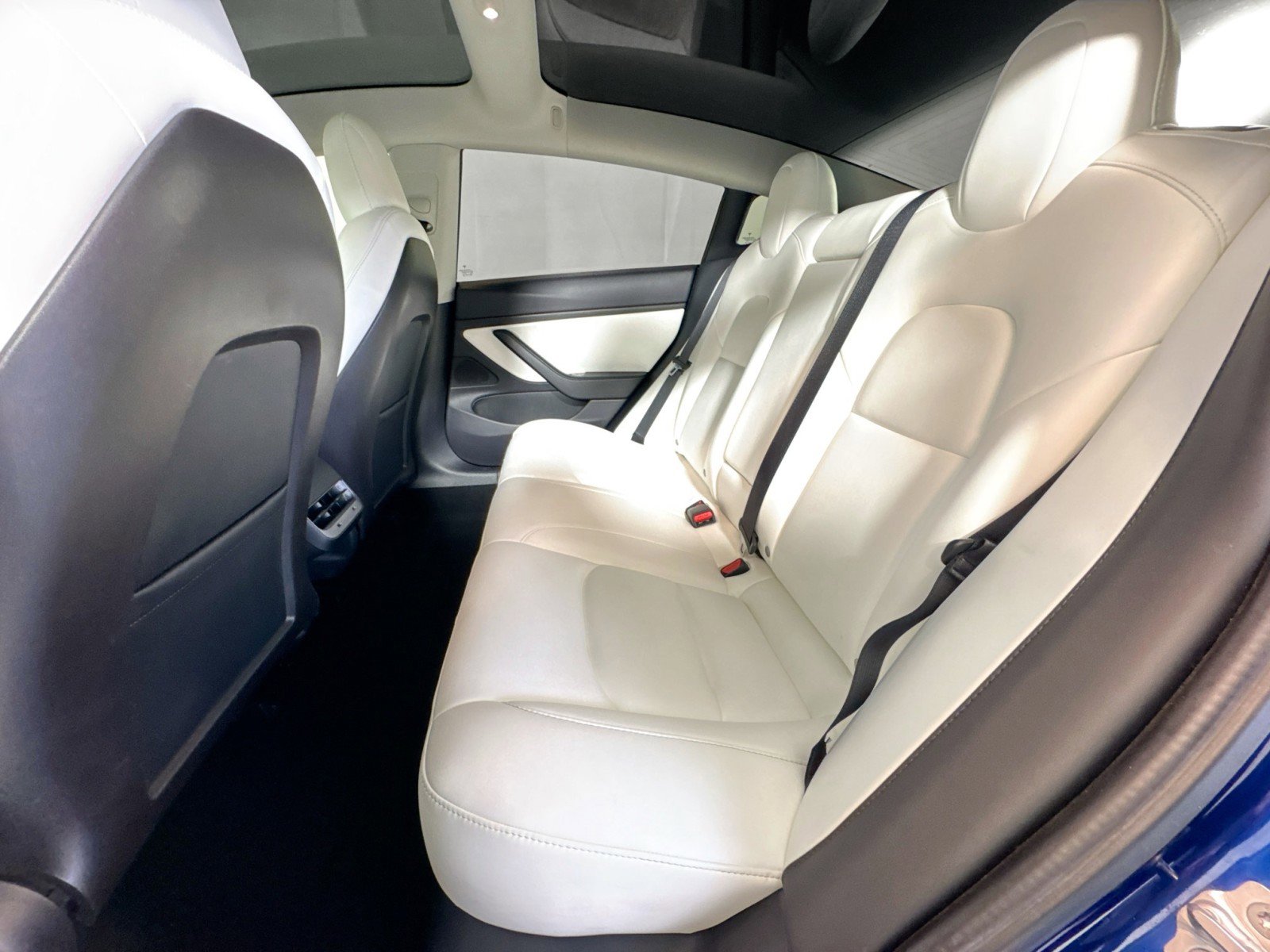 Used 2020 Tesla Model 3 Standard Range image 20