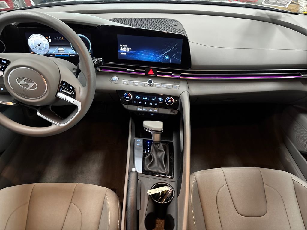 Certified 2024 Hyundai Elantra SEL image 19