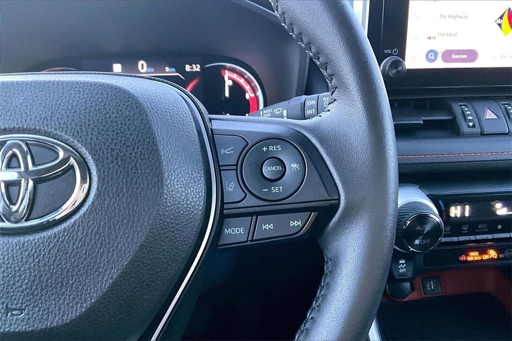 Used 2024 Toyota RAV4 Adventure image 19