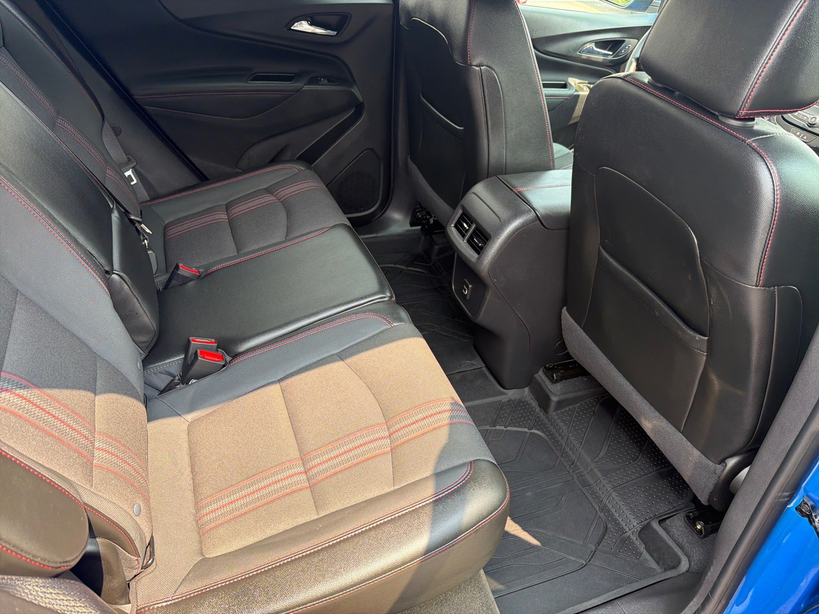 Used 2024 Chevrolet Equinox RS AWD/4WD image 15