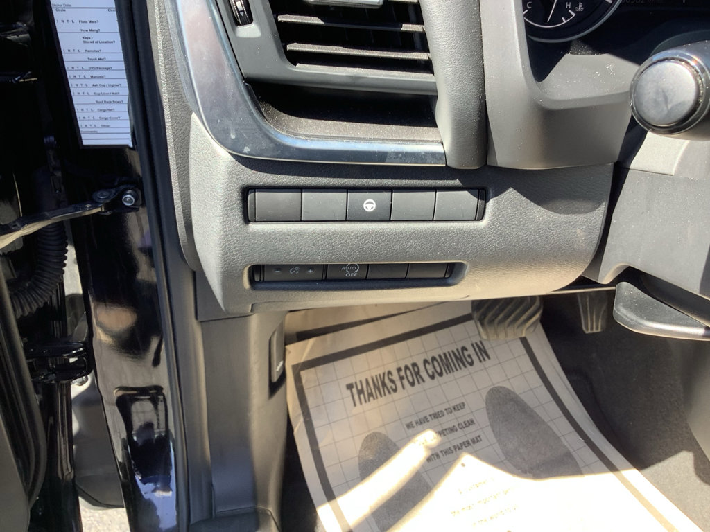 Used 2023 Nissan Rogue SV image 13