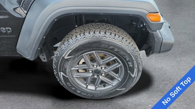 Used 2024 Jeep Wrangler Sport S image 19