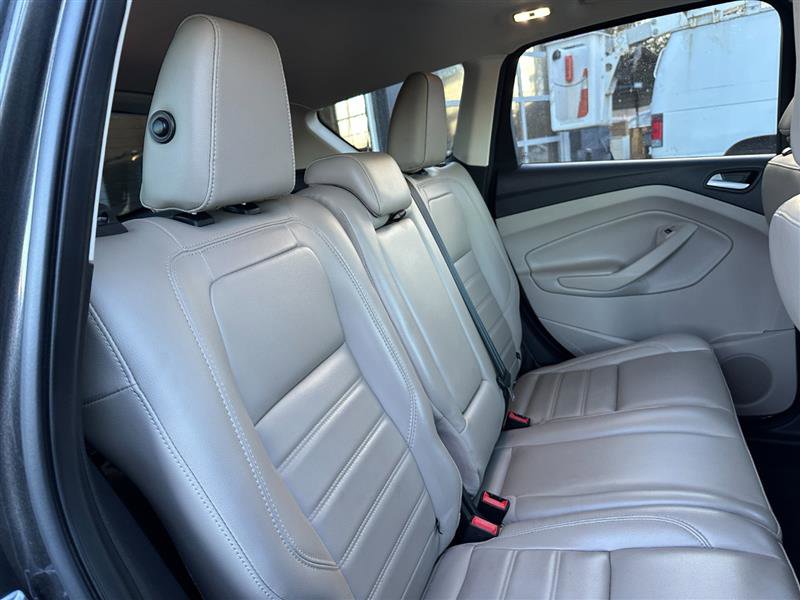 Used 2019 Ford Escape SEL image 20