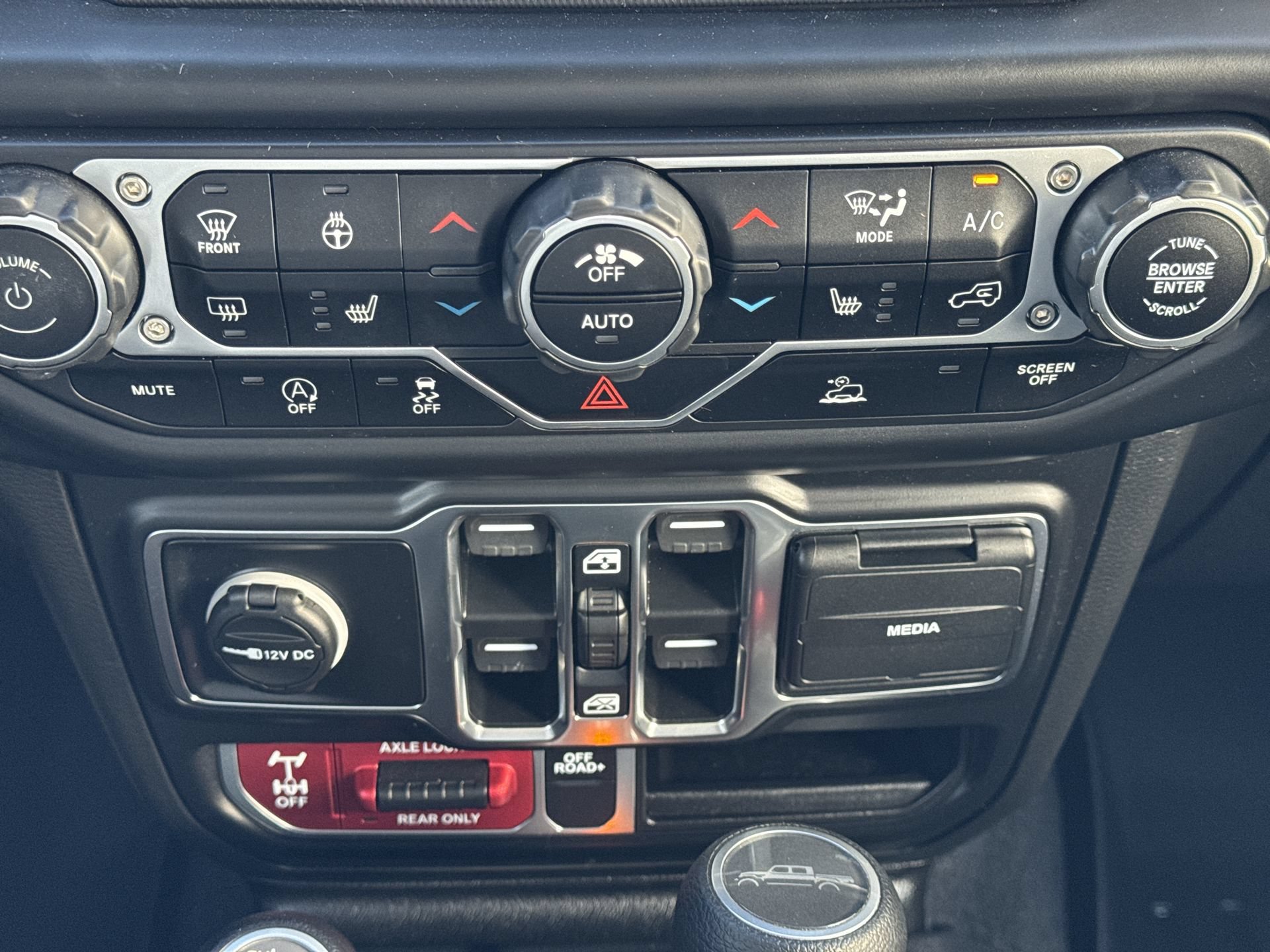 Used 2021 Jeep Gladiator Mojave AWD/4WD image 19