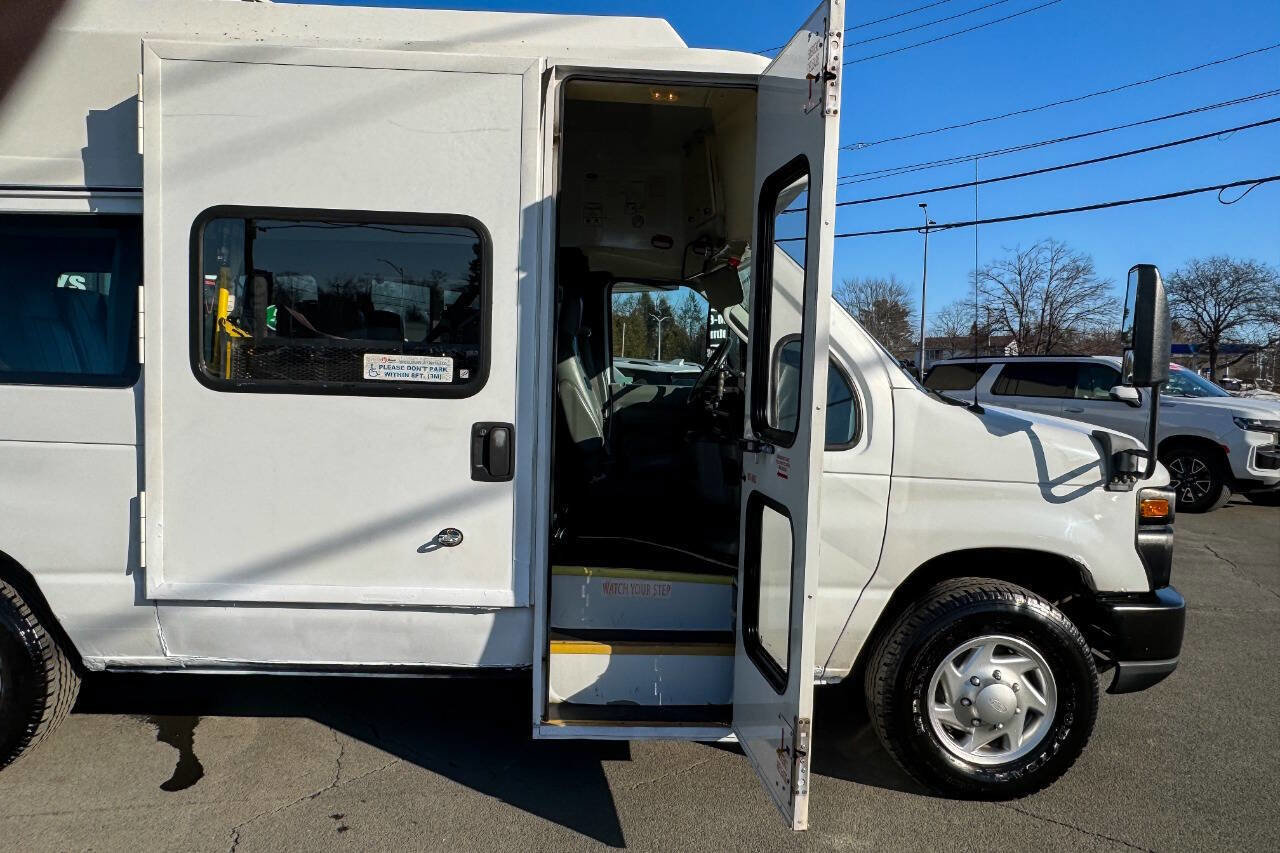 Used 2011 Ford E-350 and Econoline 350 Extended Super Duty w/ PWR Group image 26