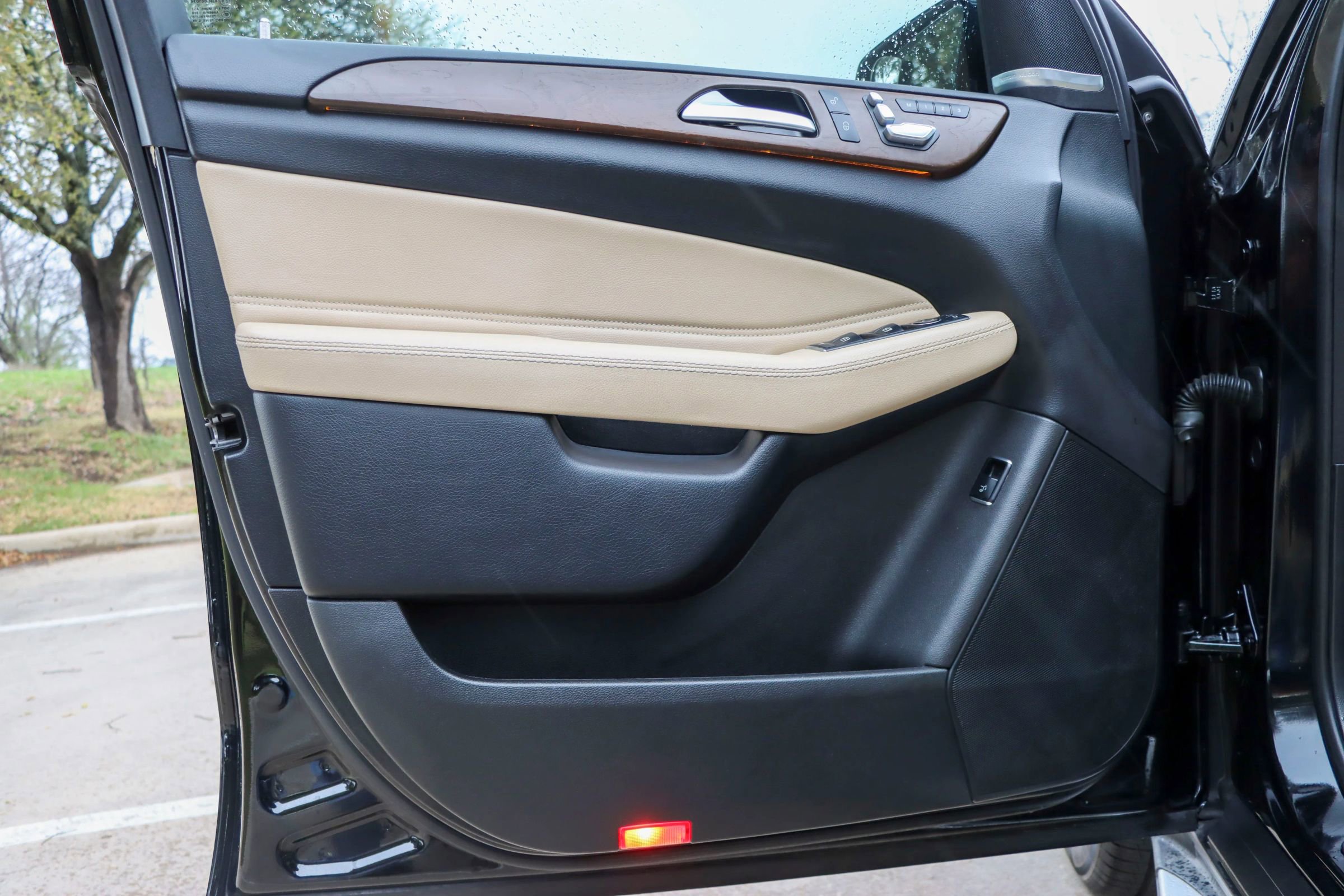 Used 2017 Mercedes-Benz GLS 450 4MATIC image 13